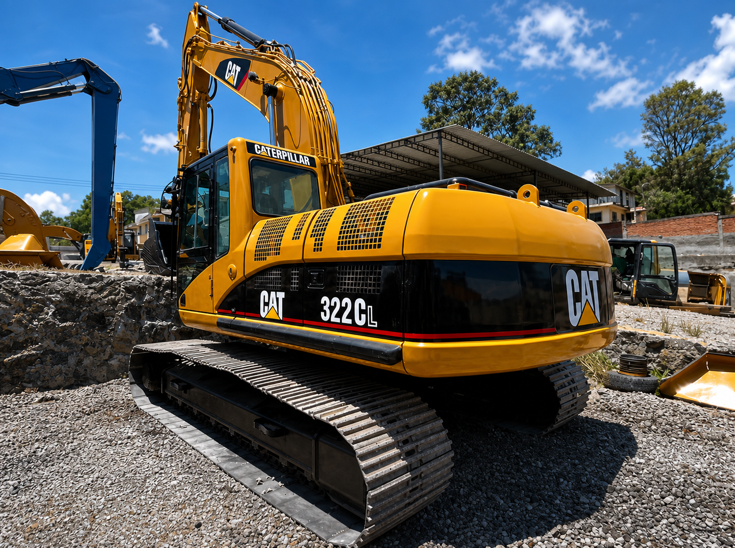 Excavadora CAT 322CL — Zona CAT Maquinaria Pesada Miranda